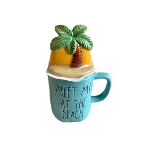 NWT • Rae Dunn • Meet At The Beach Figural Lidded Mug